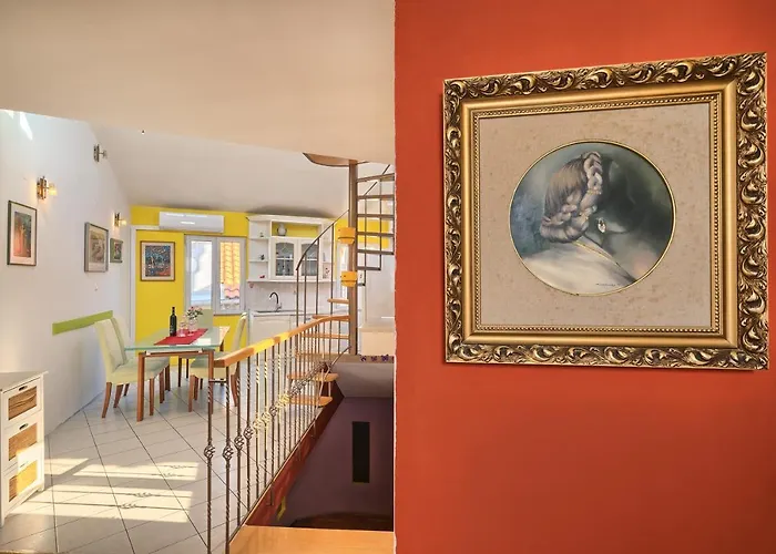 Poetry House ספליט