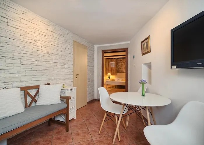 Poetry House 4* ספליט