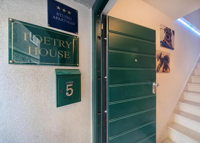 Poetry House 4* Spalato